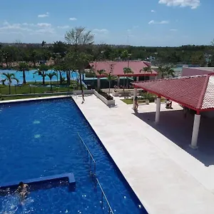 Breezy & Cancunian Villa Cancún